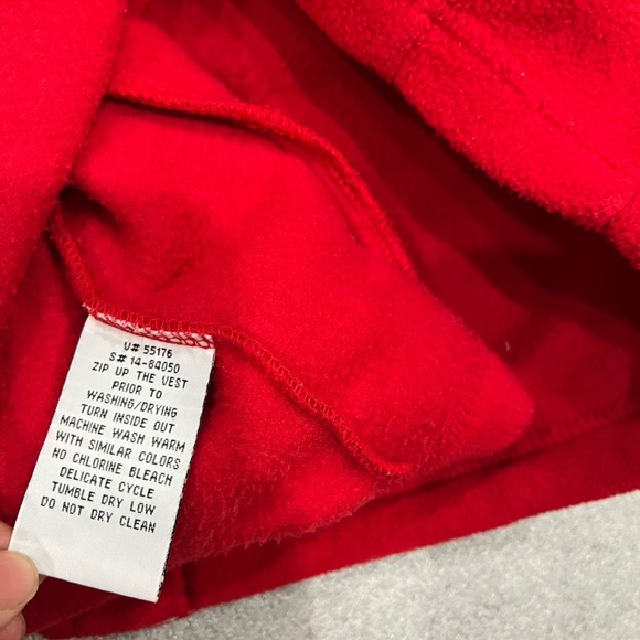 [L]Northern Reflections Red Fleece Vest with Winter Holiday Penguin Embroidery - Picture 8 of 8